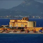 Xenia\'S Independent Studio Near Old Town Of Rodos.